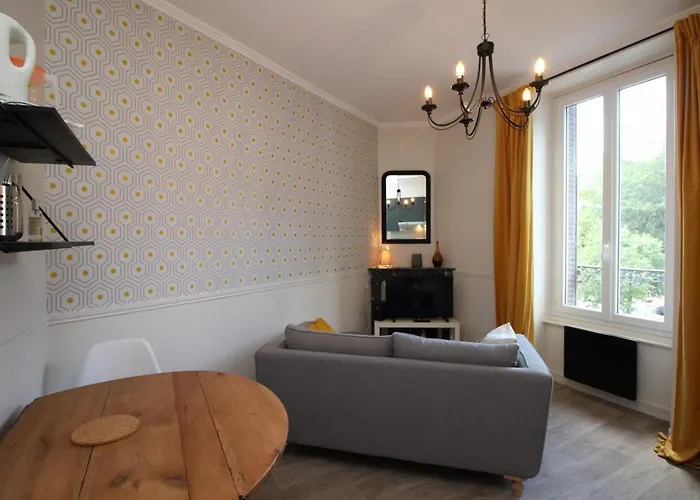 Agreable T2 Bis Au Mont-dore, Accepte Animaux, Vue Superbe, Hyper-centre - Fr-1-608-89 * Le Mont-Dore